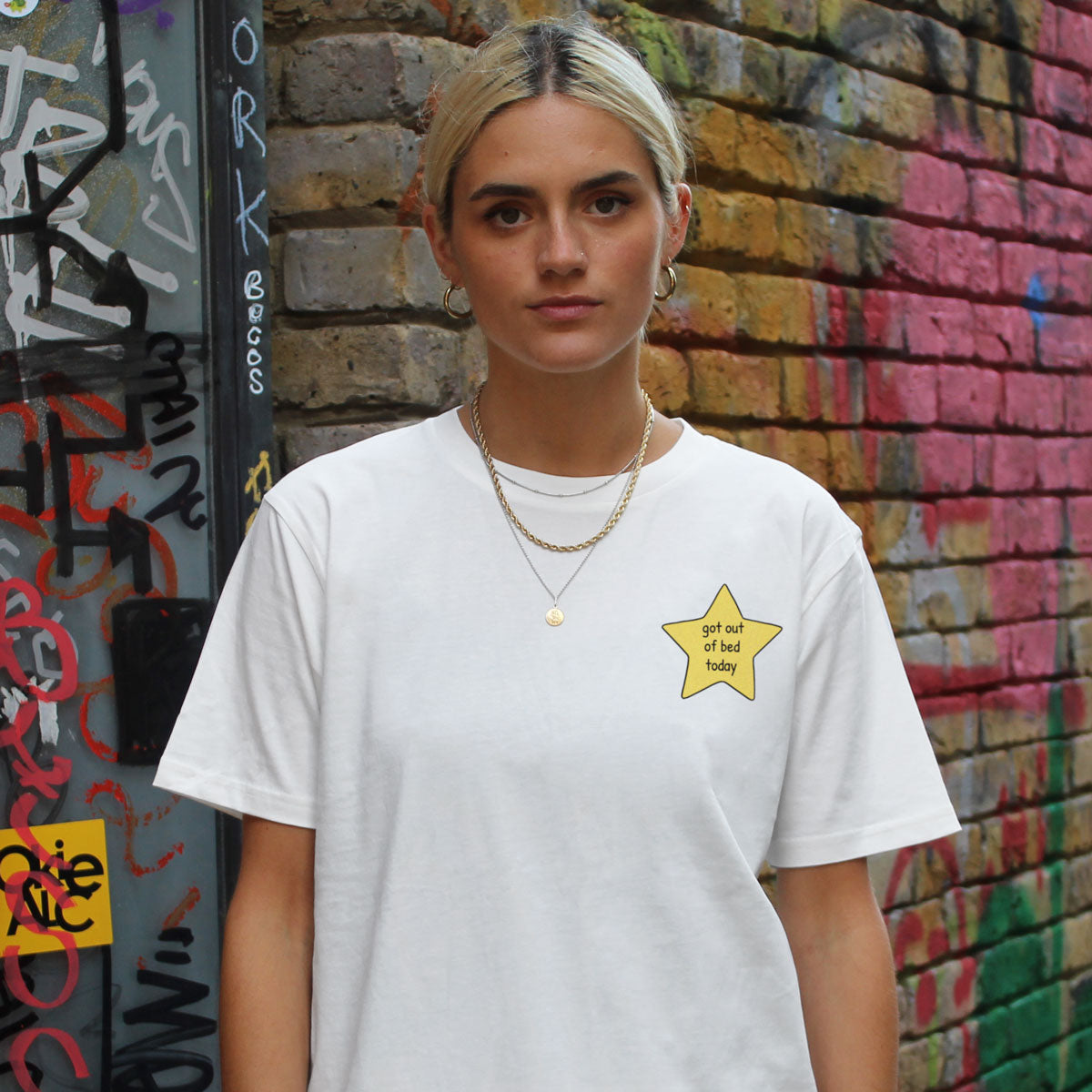 Bed Gold Star T-Shirt (Unisex)